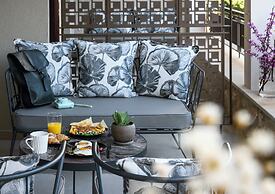 Epineio Comfort Living