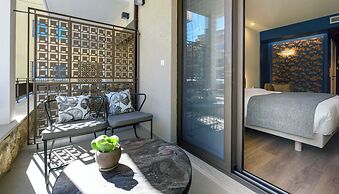 Epineio Comfort Living