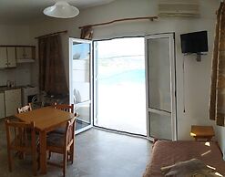 Sea View And Mountain View Apartment For 4 People