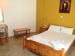 Sea View And Mountain View Apartment For 4 People