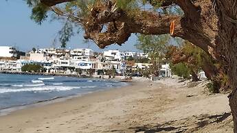 Sea View And Mountain View Apartment For 4 People