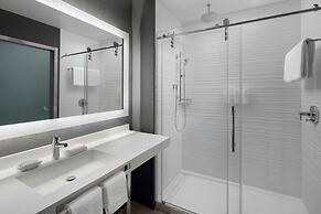 AC Hotel St. Louis Clayton