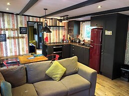 Pet Friendly Lodge - Sleeps6 - Long Stay Discount