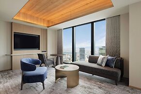 THE OSAKA STATION HOTEL, Autograph Collection