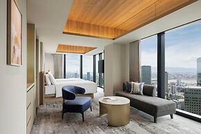 THE OSAKA STATION HOTEL, Autograph Collection