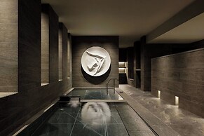 THE OSAKA STATION HOTEL, Autograph Collection