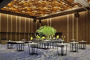 THE OSAKA STATION HOTEL, Autograph Collection