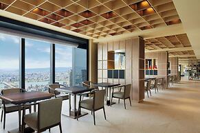 THE OSAKA STATION HOTEL, Autograph Collection