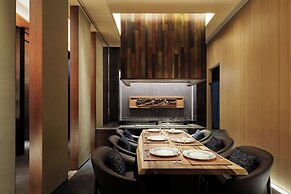 THE OSAKA STATION HOTEL, Autograph Collection