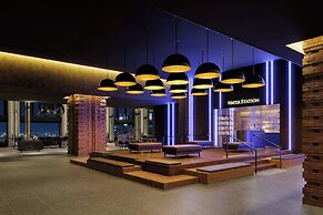 THE OSAKA STATION HOTEL, Autograph Collection