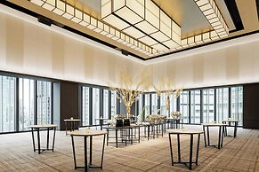 THE OSAKA STATION HOTEL, Autograph Collection