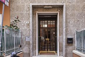 Light Apartment in Albaro by Wonderful Italy