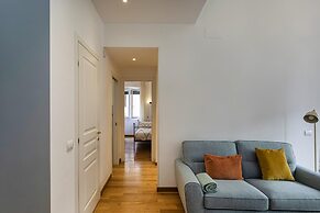 Light Apartment in Albaro by Wonderful Italy