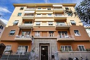 Light Apartment in Albaro by Wonderful Italy