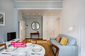 Light Apartment in Albaro by Wonderful Italy