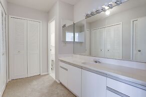 Wonderful Apt Crystal City with Gym