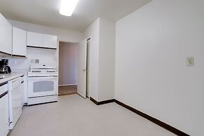 Wonderful Apt Crystal City with Gym