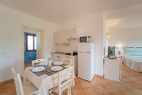 Relaxing Residence Baia dei Mirti Studio Mono 3 Sleeps 3
