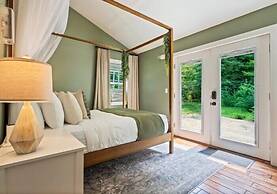 The Aurora Inn & Cottages