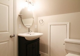 The Aurora Inn & Cottages