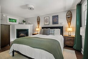 The Aurora Inn & Cottages