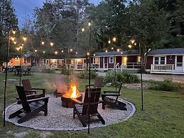 The Aurora Inn & Cottages