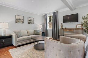 The Aurora Inn & Cottages