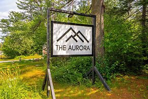 The Aurora Inn & Cottages