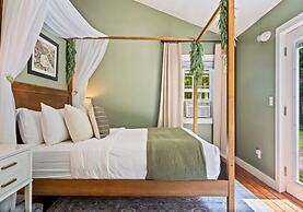 The Aurora Inn & Cottages