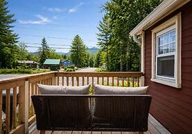 The Aurora Inn & Cottages