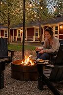 The Aurora Inn & Cottages