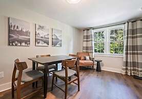 The Aurora Inn & Cottages