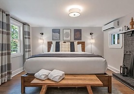 The Aurora Inn & Cottages