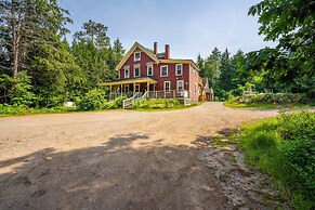 The Aurora Inn & Cottages