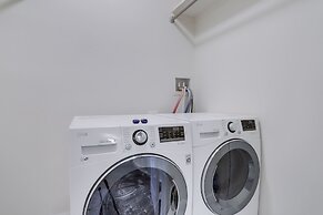 Beautiful  Apt At Crystal City With Gym