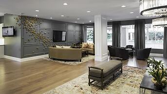 Awesome 2 BR Condo Crystal City