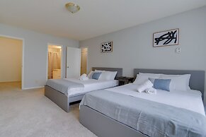 Awesome 2 BR Condo Crystal City