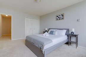 Awesome 2 BR Condo Crystal City