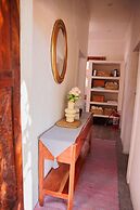 Holistic Hive Retreat House - Luxury on the Farm