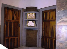 Holistic Hive Retreat House - Luxury on the Farm