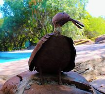 Holistic Hive Retreat House - Luxury on the Farm