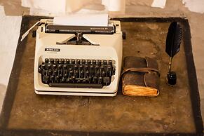 Holistic Hive Retreat House - Luxury on the Farm