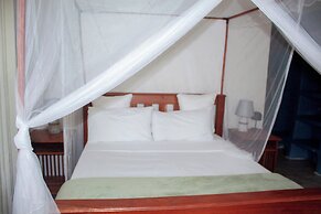 Holistic Hive Retreat House - Luxury on the Farm