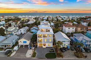 Emerald Sunset by Avantstay 9bdr Villa Pool+game Room+rooftop+walk to 