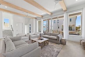 Emerald Sunset by Avantstay 9bdr Villa Pool+game Room+rooftop+walk to 