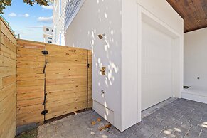 Emerald Sunset by Avantstay 9bdr Villa Pool+game Room+rooftop+walk to 