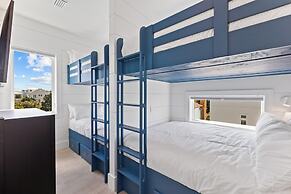 Emerald Sunset by Avantstay 9bdr Villa Pool+game Room+rooftop+walk to 