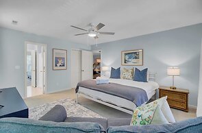 Ion by Avantstay Walk to Beach, Dining, Shopping Central Location Deck