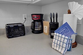 Ion by Avantstay Walk to Beach, Dining, Shopping Central Location Deck