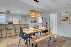 Ion by Avantstay Walk to Beach, Dining, Shopping Central Location Deck